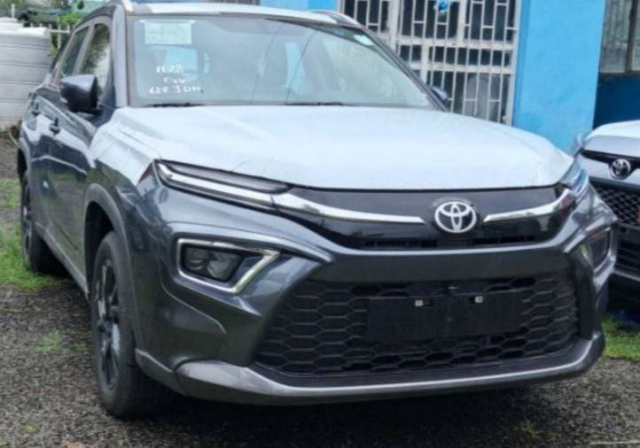 TOYOTA  URBAN CRUISER
